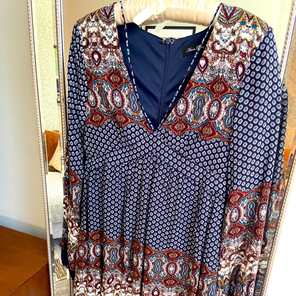 Beautiful printed deep-v dress